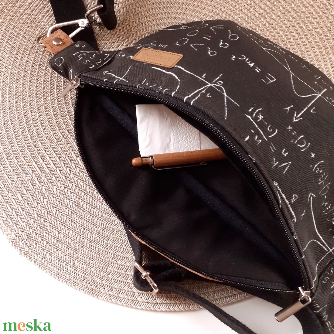 Férfi/fiú Övtáska, Crossbody matek képletek mintával - táska & tok - övtáska - Meska.hu Férfi/fiú Övtáska, Crossbody matek képletek mintával - táska & tok - övtáska - Meska.hu