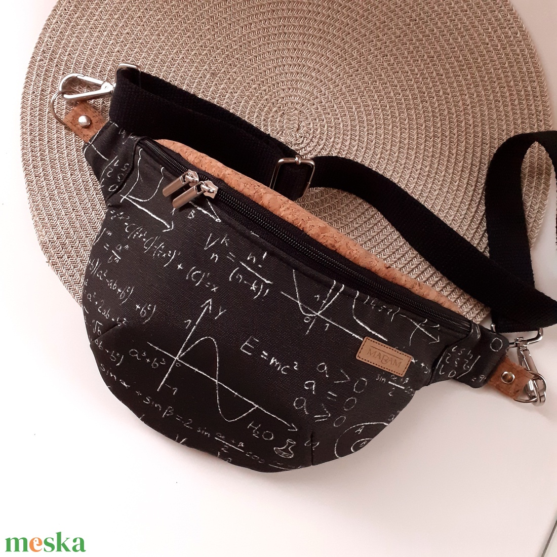 Férfi/fiú Övtáska, Crossbody matek képletek mintával - táska & tok - övtáska - Meska.hu Férfi/fiú Övtáska, Crossbody matek képletek mintával - táska & tok - övtáska - Meska.hu