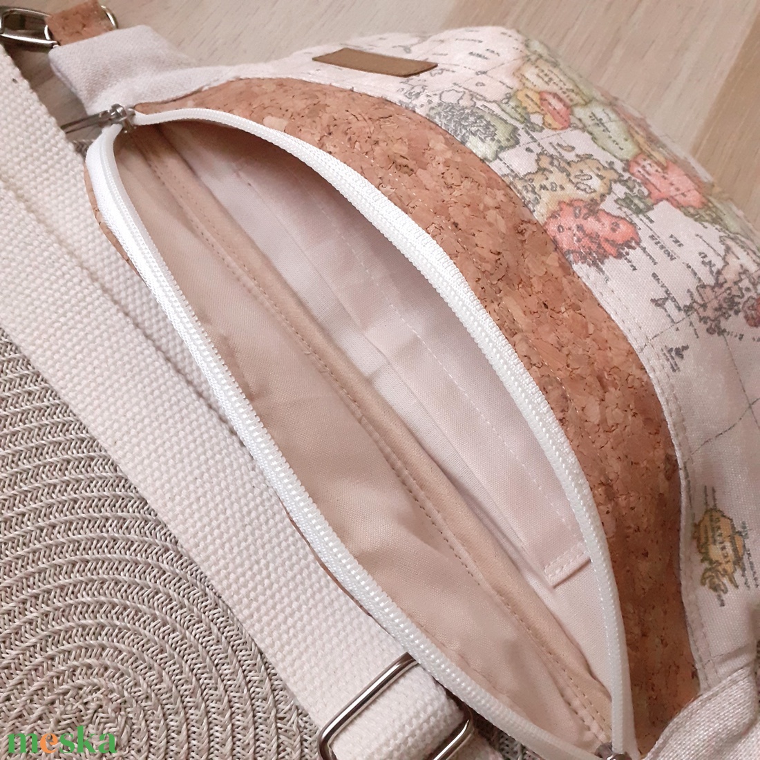 Európa térképmintás övtáska, kistáska, crossbody - táska & tok - övtáska - Meska.hu