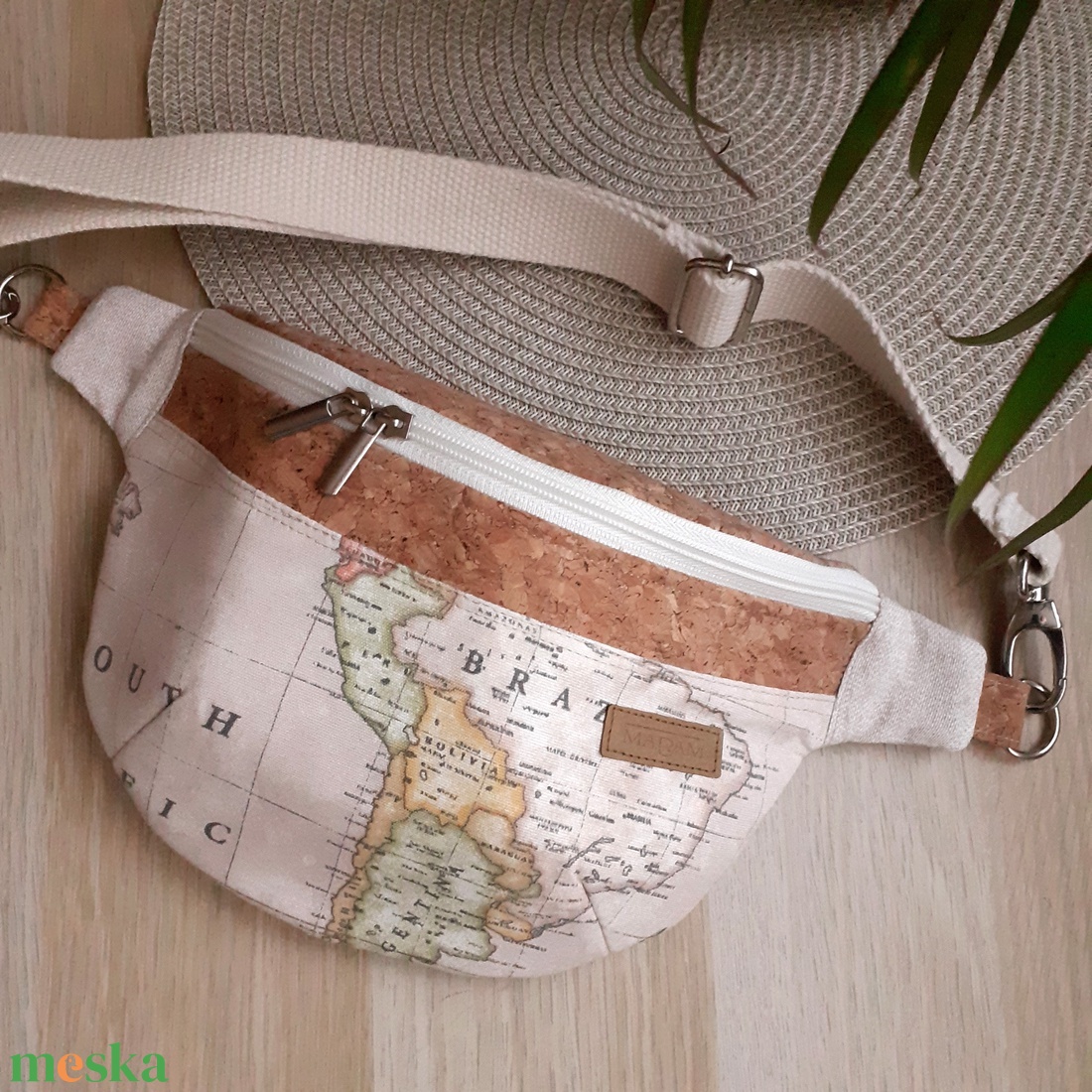 Dél-Amerika térképmintás övtáska, kistáska, crossbody - táska & tok - övtáska - Meska.hu