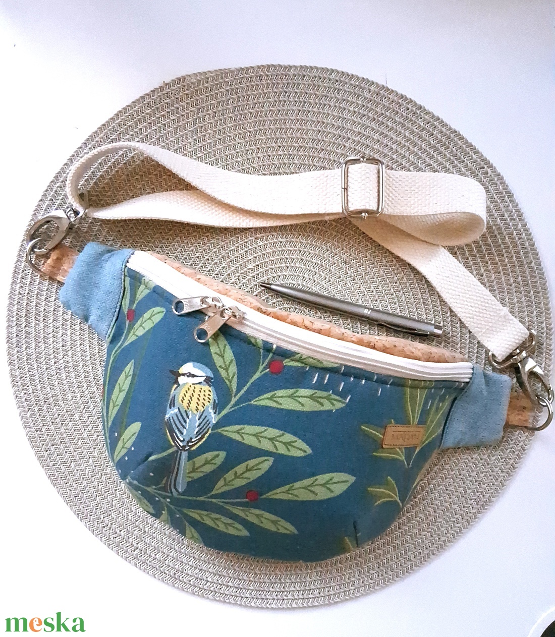 Madaras, türkizkék Övtáska, Kistáska, Crossbody - táska & tok - övtáska - Meska.hu