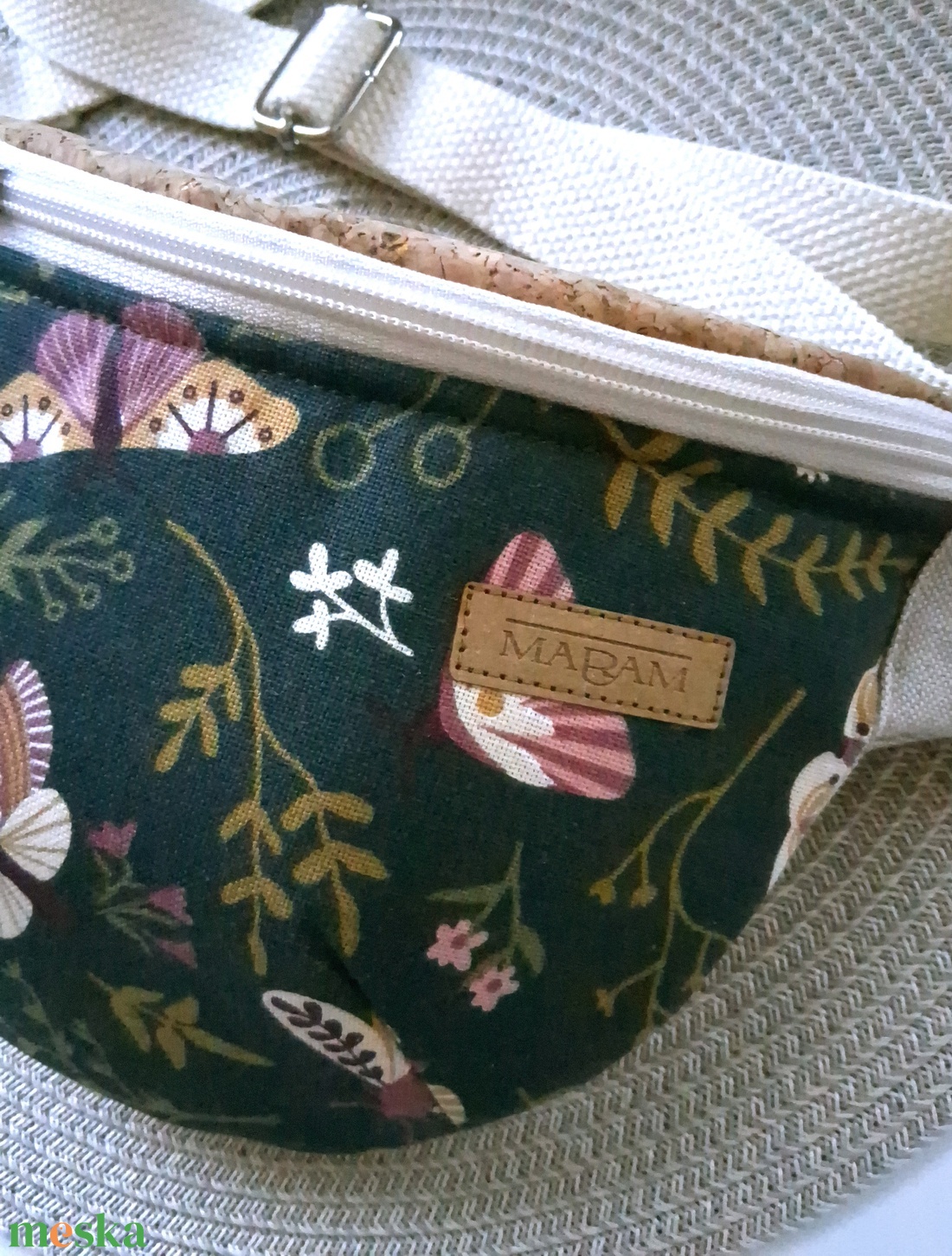Lepkés, sötétzöld Övtáska, Kistáska, Crossbody - táska & tok - övtáska - Meska.hu Lepkés, sötétzöld Övtáska, Kistáska, Crossbody - táska & tok - övtáska - Meska.hu