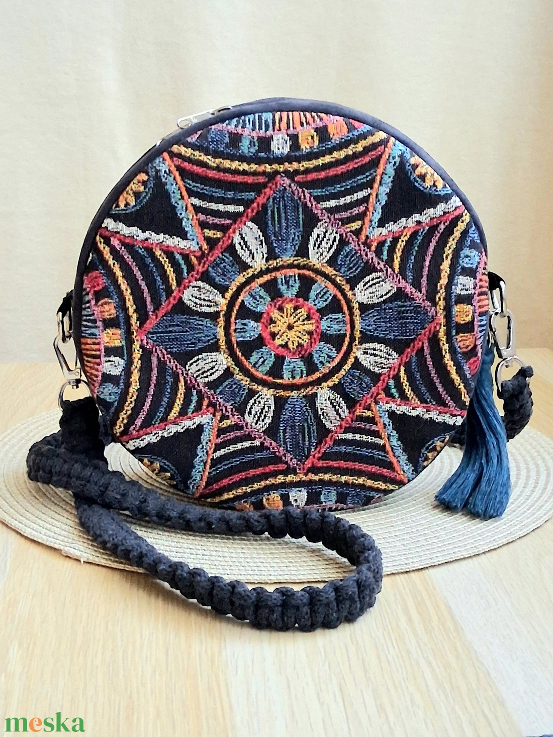 Kaleidoszkóp körtáska, válltáska  mintás valódi gobelin szövetből, makramé vagy műbőr vállpánttal - táska & tok - kézitáska & válltáska - válltáska - Meska.hu