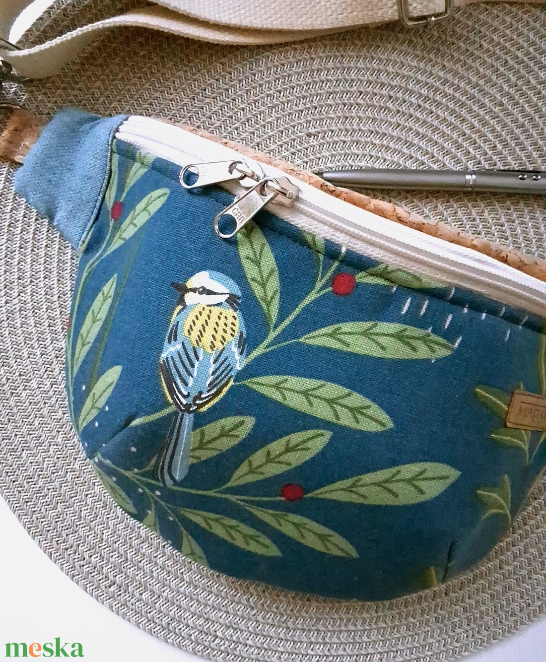 Madaras, türkizkék Övtáska, Kistáska, Crossbody - táska & tok - övtáska - Meska.hu