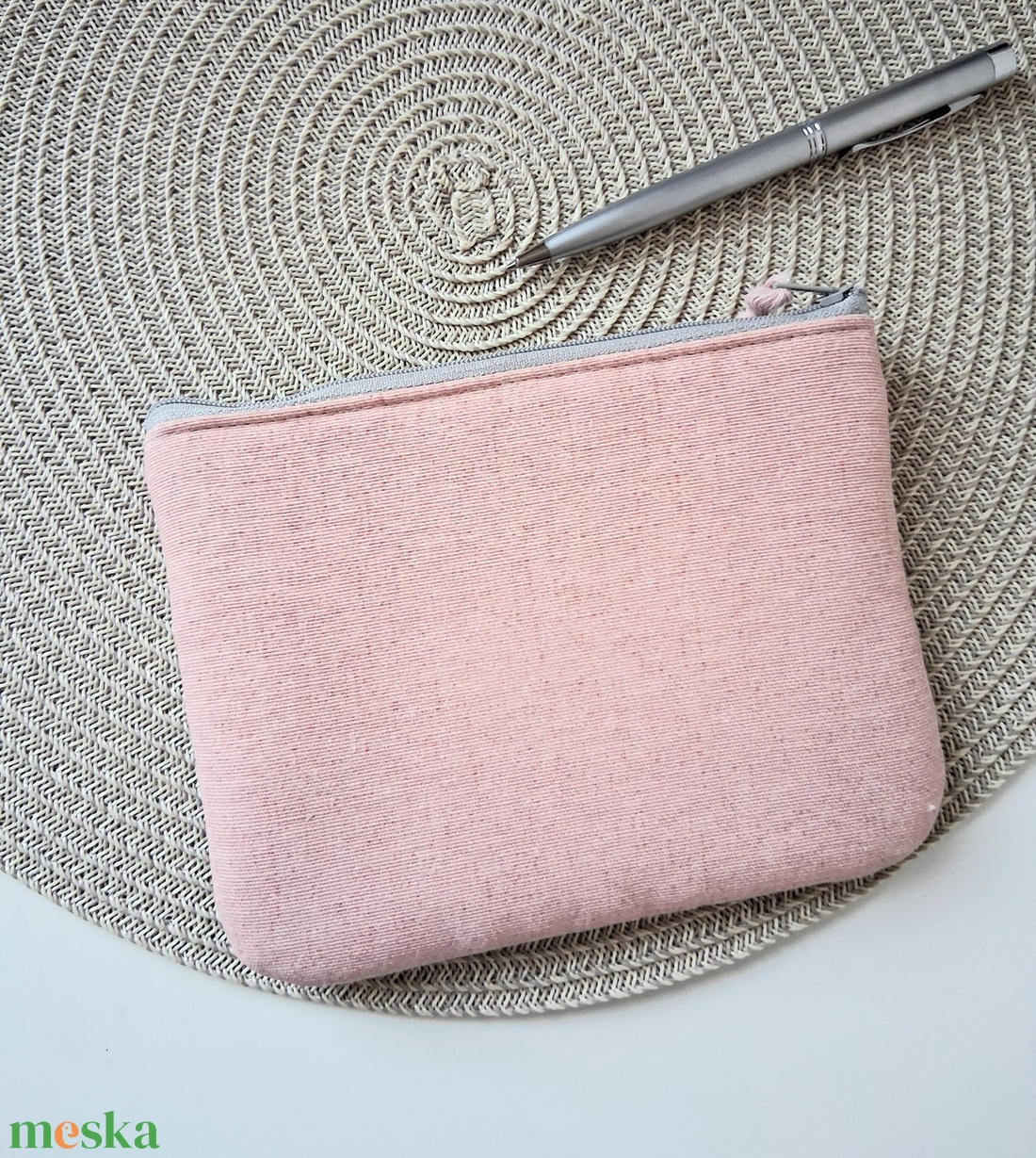 Szürke, virágmintás, női lapos neszesszer, tok - táska & tok - neszesszer - Meska.hu