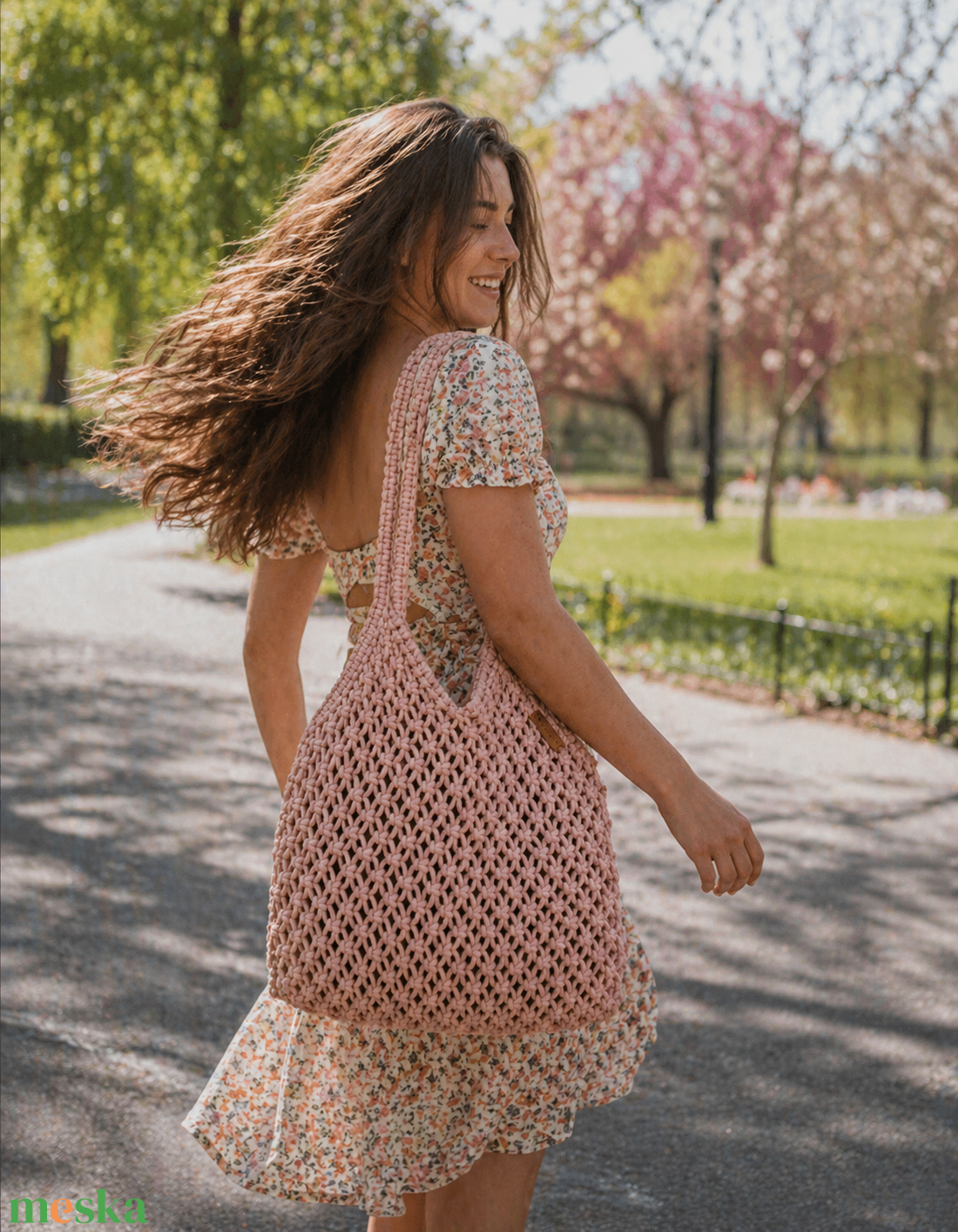 Púderrózsaszín, makramé táska, válltáska - táska & tok - kézitáska & válltáska - válltáska - Meska.hu