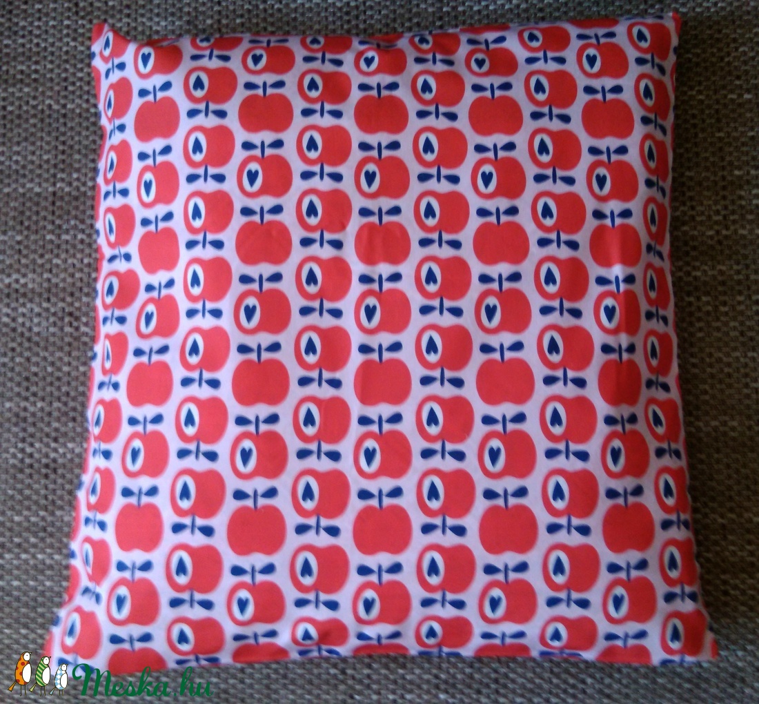 Vidám alma mintás párnahuzat - piros 40 x 40 cm - otthon & életmód - lakástextil - párna & párnahuzat - Meska.hu Vidám alma mintás párnahuzat - piros 40 x 40 cm - otthon & életmód - lakástextil - párna & párnahuzat - Meska.hu