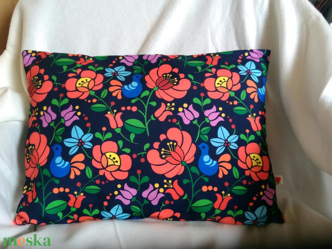 Népies mintázatú díszpárna - Matyó gerlicék 35x50cm, egyéb méretben is rendelhető - otthon & életmód - lakástextil - párna & párnahuzat - Meska.hu Népies mintázatú díszpárna - Matyó gerlicék 35x50cm, egyéb méretben is rendelhető - otthon & életmód - lakástextil - párna & párnahuzat - Meska.hu