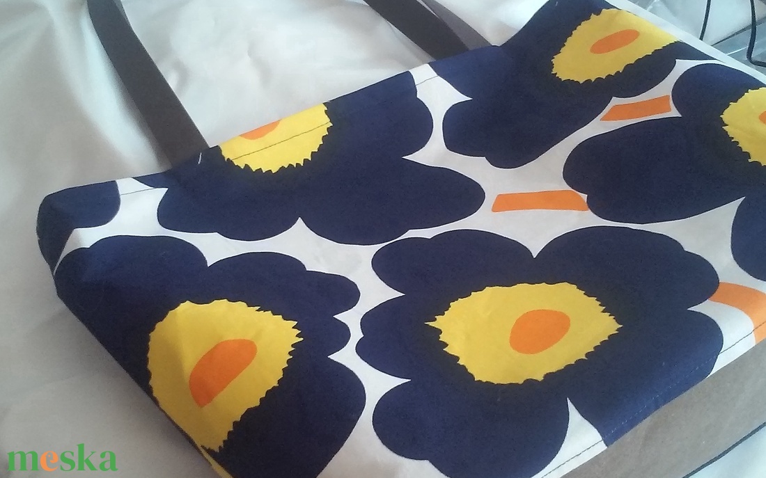 RETRO válltáska - vegán bőr fülekkel és talppal - Marimekko - táska & tok - kézitáska & válltáska - válltáska - Meska.hu RETRO válltáska - vegán bőr fülekkel és talppal - Marimekko - táska & tok - kézitáska & válltáska - válltáska - Meska.hu