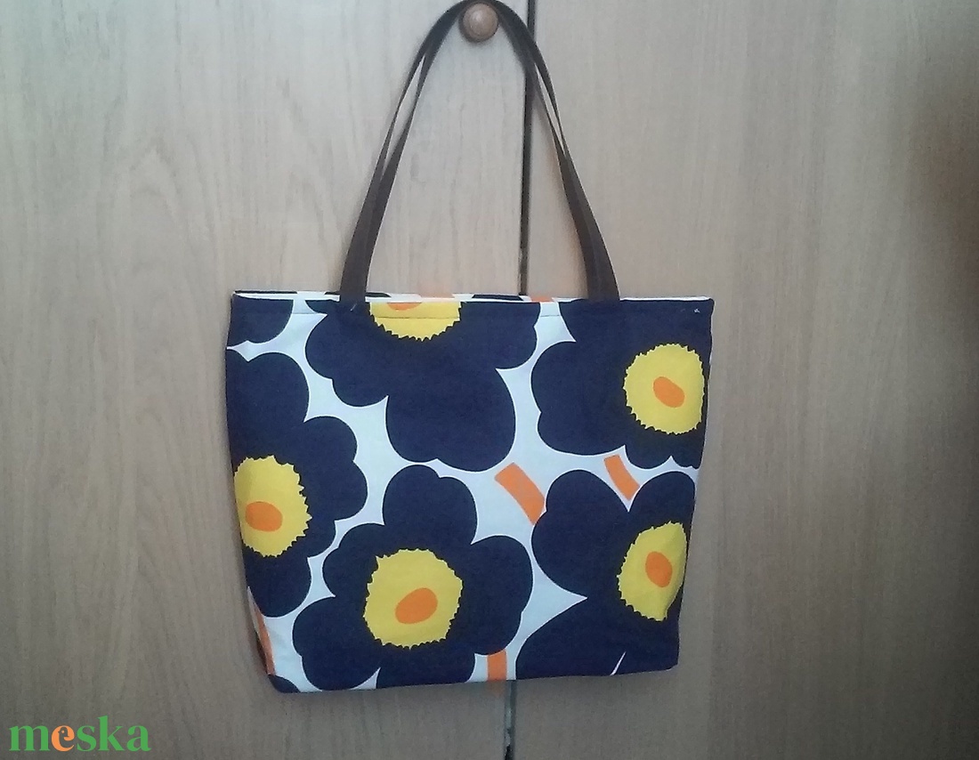 RETRO válltáska - vegán bőr fülekkel és talppal - Marimekko - táska & tok - kézitáska & válltáska - válltáska - Meska.hu RETRO válltáska - vegán bőr fülekkel és talppal - Marimekko - táska & tok - kézitáska & válltáska - válltáska - Meska.hu