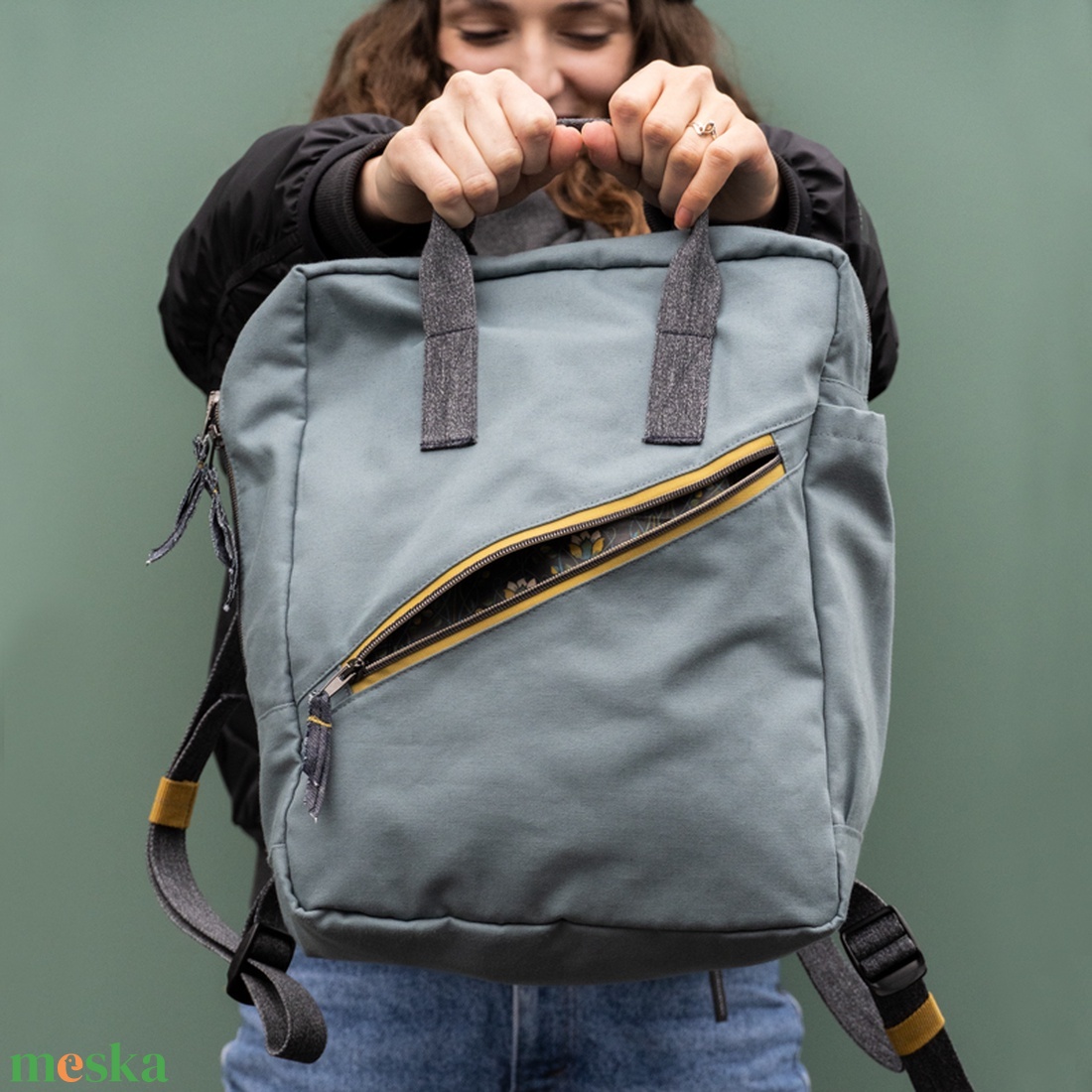 Praktikus  kézitáska- hátizsák, vízlepergető vászon/  - Zolee - világos barna - táska & tok - hátizsák - kishátizsák - Meska.hu