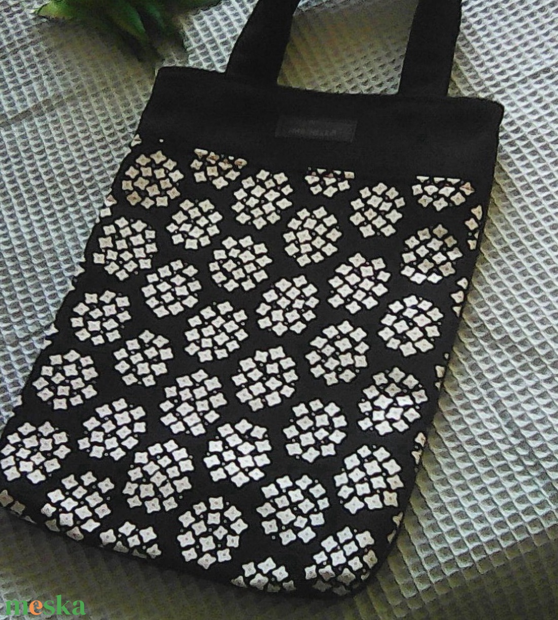 Dizájner szatyorka - Chrisanten-kiváló  ajándék ötlet - táska & tok - bevásárlás & shopper táska - shopper, textiltáska, szatyor - Meska.hu