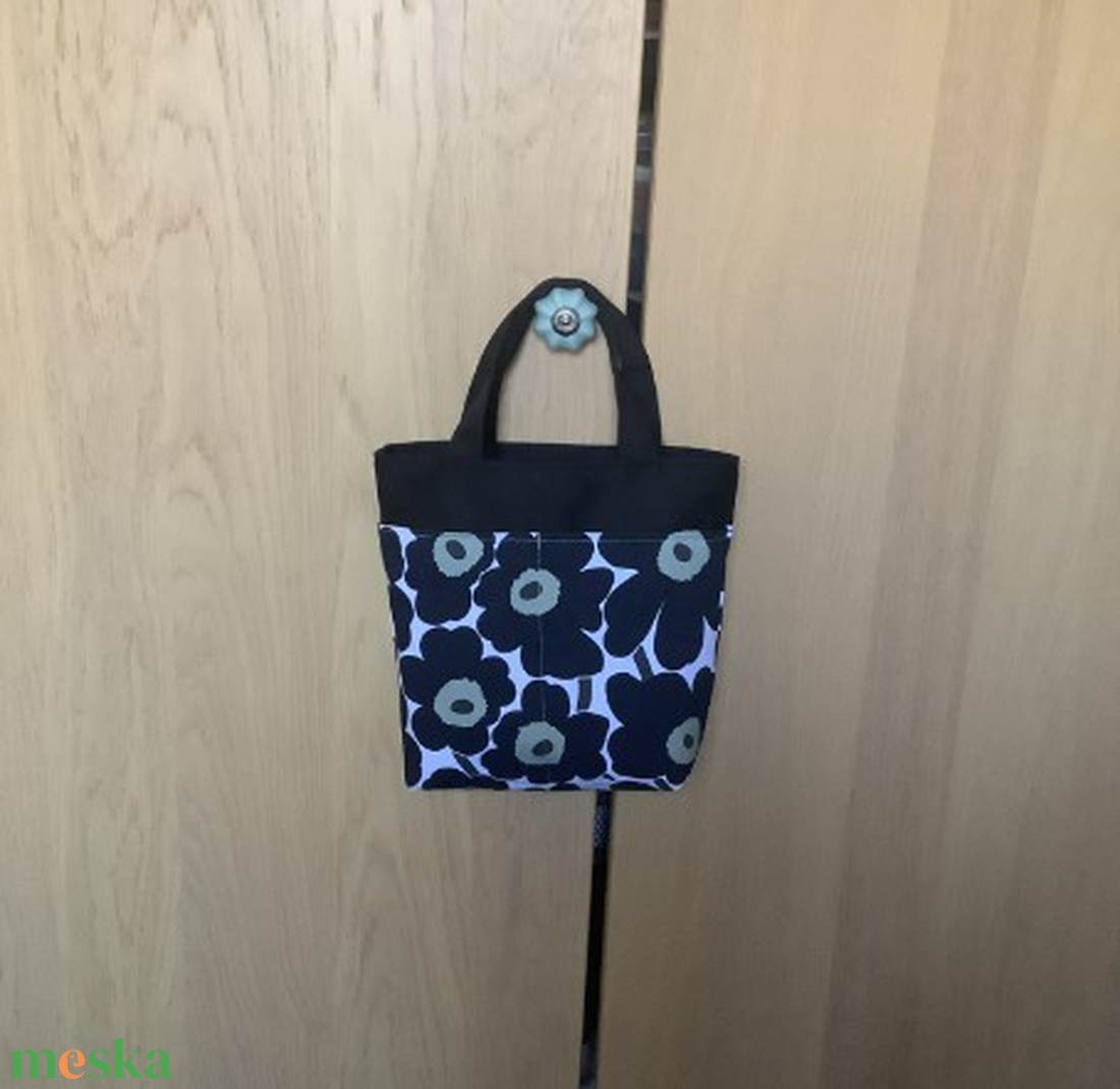 Marimekko mini táska - vállon át hordható kivitelben is - Green Poppy - táska & tok - neszesszer - Meska.hu