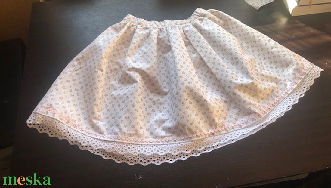 Leányka népviselet  - LUCA - több méretben is  1-10 éves korig-  - ruha & divat - gyerekruha - ruha - Meska.hu