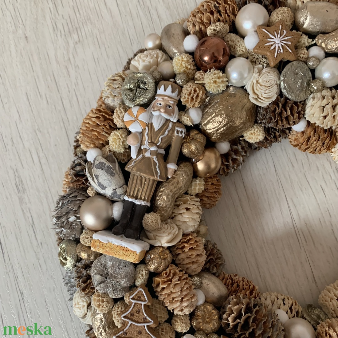 Diótörő arany varázs ajtódísz - karácsony - adventi díszek - adventi asztaldísz - Meska.hu