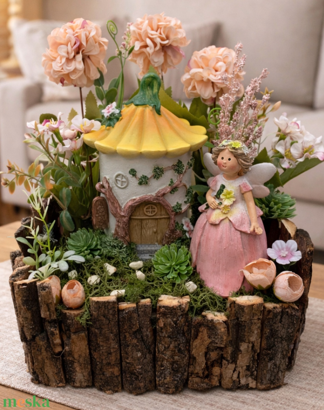 Tavaszi asztaldísz erdei tündéres - otthon & életmód - virágdekoráció - virágdíszek - asztali virágdísz - Meska.hu
