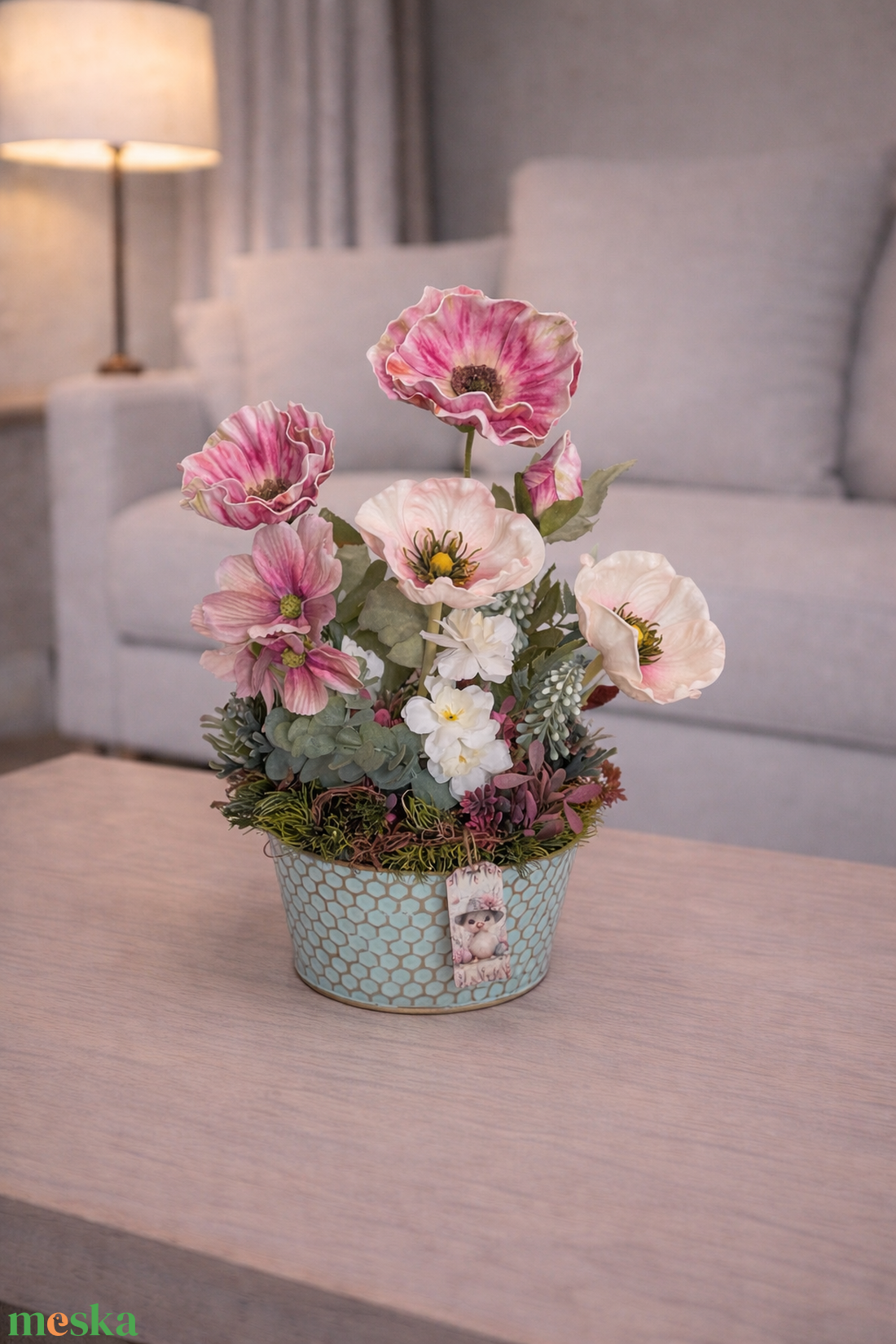 Tavaszi asztaldísz fém kaspóban - otthon & életmód - virágdekoráció - virágdíszek - virágdísz kaspóban - Meska.hu