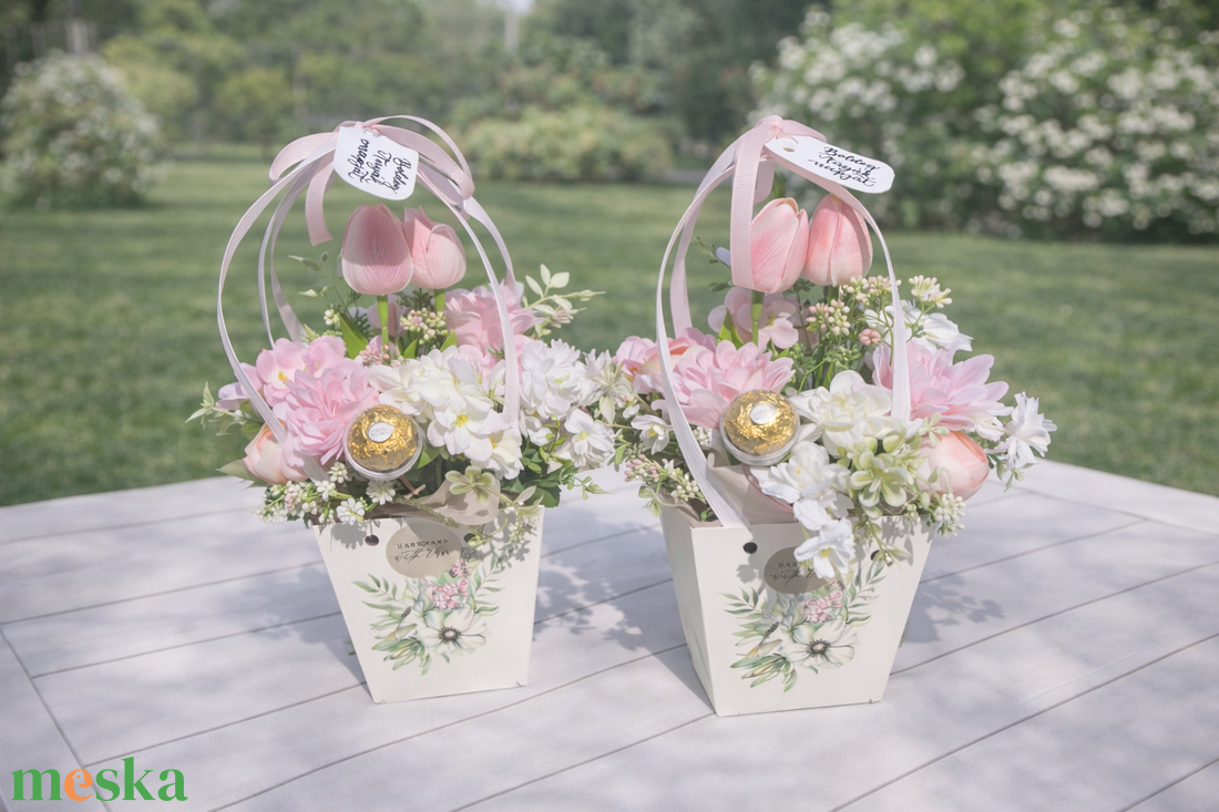 Anyák napi virágboxok egyedi felirattal több színben - otthon & életmód - virágdekoráció - virágok - virágbox - Meska.hu