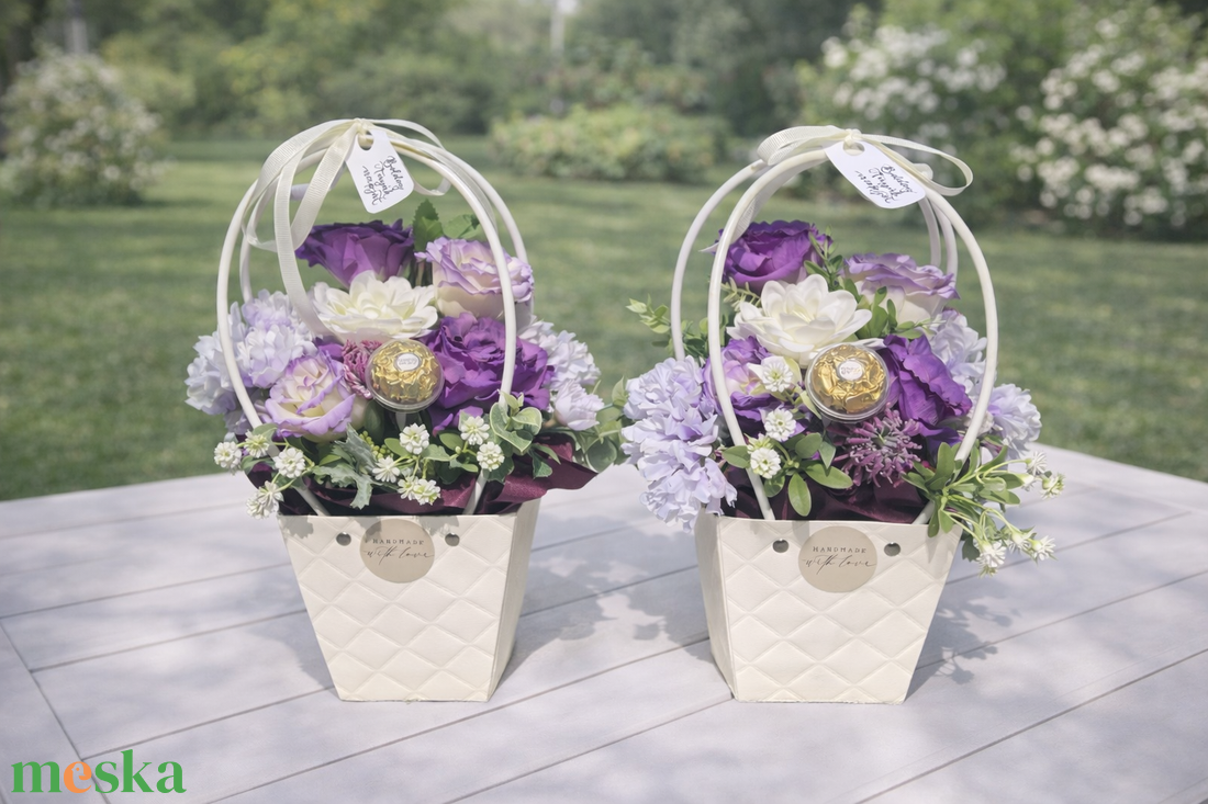 Anyák napi virágboxok egyedi felirattal több színben - otthon & életmód - virágdekoráció - virágok - virágbox - Meska.hu