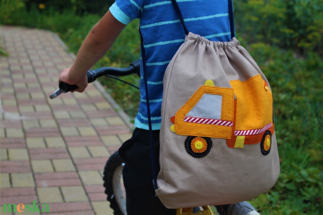 Ákos-traktoros tornazsák - táska & tok - hátizsák - tornazsák, gymbag - Meska.hu Ákos-traktoros tornazsák - táska & tok - hátizsák - tornazsák, gymbag - Meska.hu
