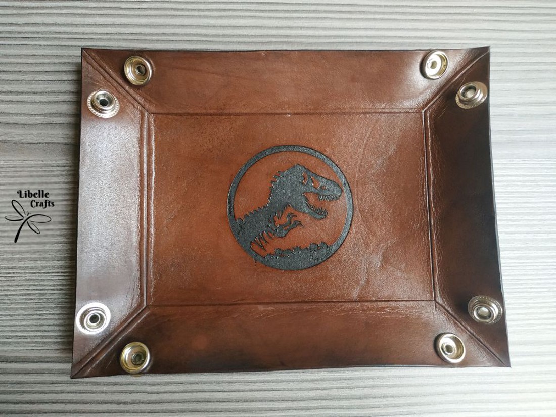 Jurassic World kockadobó tálca - játék & sport - szerepjáték - Meska.hu