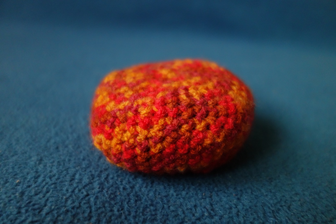 Horgolt kézi babzsák stresszlabda -  - Meska.hu