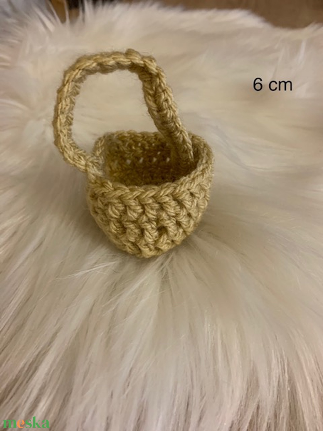 Horgolt kiskosár - otthon & életmód - dekoráció - fali és függő dekoráció - függődísz - Meska.hu