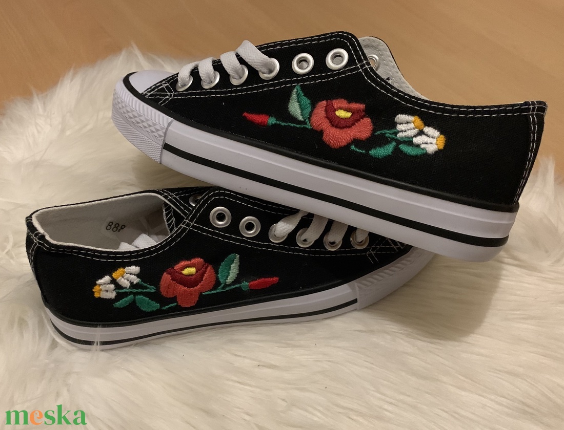 Kalocsai mintás vászoncipő - rendelhető - ruha & divat - cipő & papucs - cipő, szandál - Meska.hu