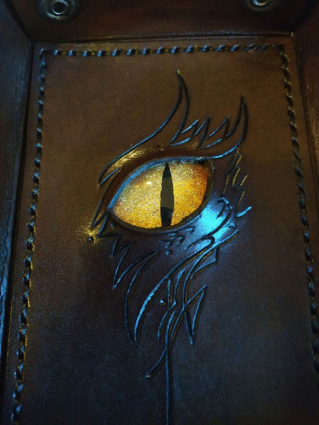 Sárkányszemes kockadobó tálca - ARANY szemmel - játék & sport - táblajáték és kártyajáték - társasjátékok - dobókocka - Meska.hu