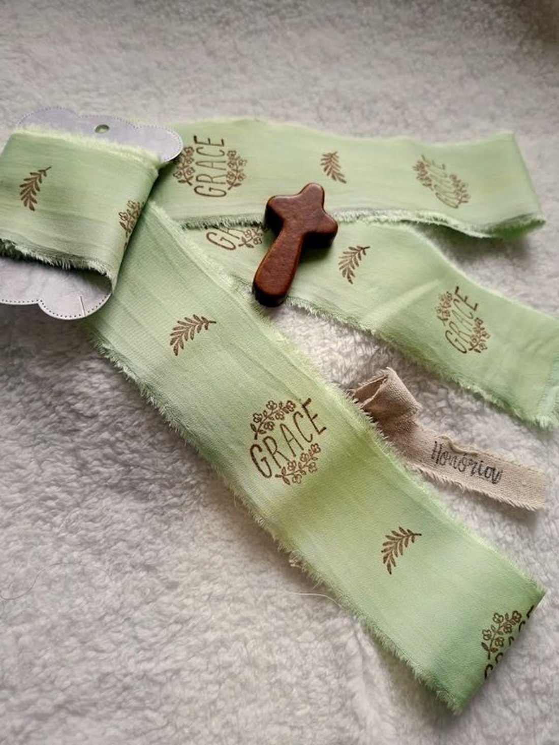 Kézzel festett és bélyegzett, tépett, pamutszalag, Bibliai, igés, felirattal- zöld- 028 -  - Meska.hu