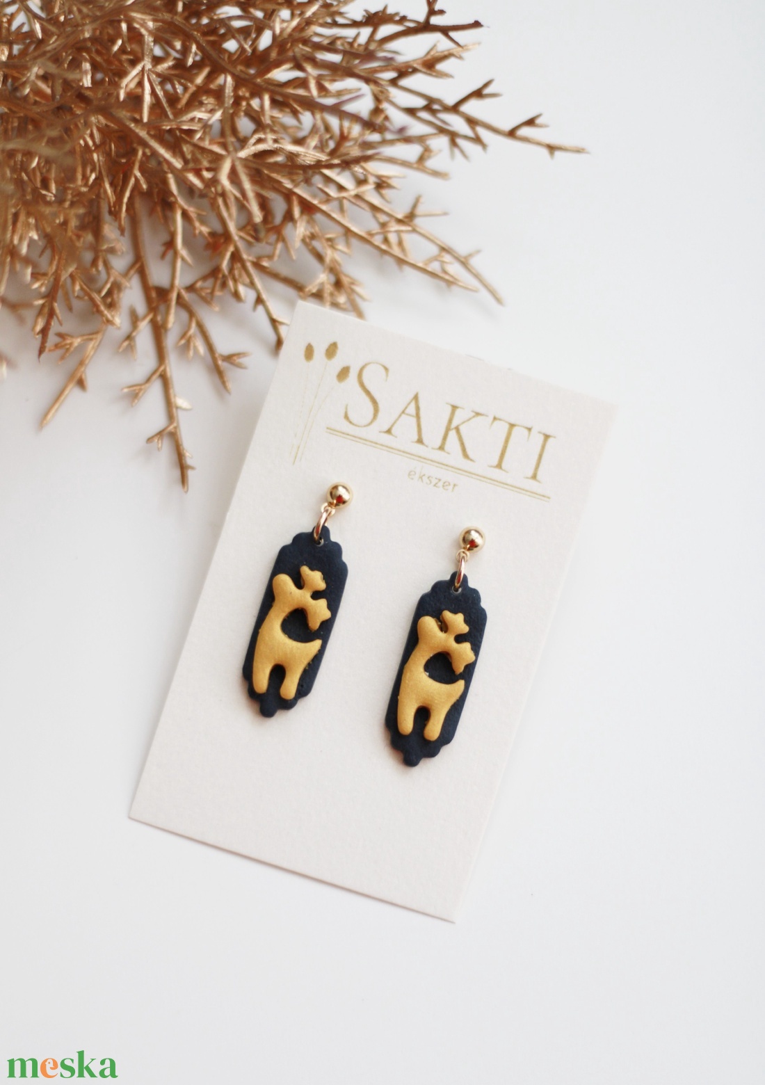 Rénszarvas mintás fülbevaló, függő fülbevaló, fülbevaló - ékszer - fülbevaló - lógó fülbevaló - Meska.hu