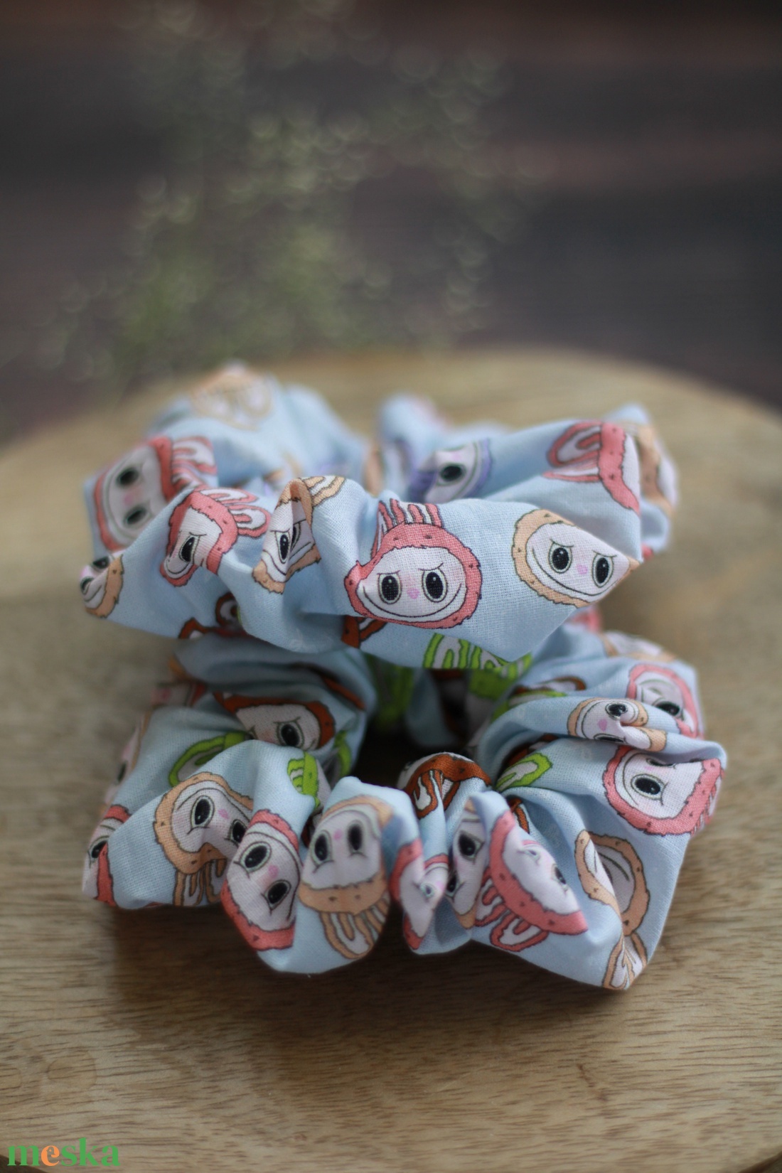 Mesés scrunchie, hajgumi, Labubu - ruha & divat - hajdísz & hajcsat - hajgumi - Meska.hu Mesés scrunchie, hajgumi, Labubu - ruha & divat - hajdísz & hajcsat - hajgumi - Meska.hu