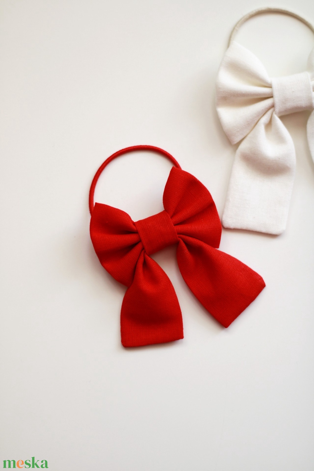 Piros hajgumi, hajdísz, hajbavaló - ruha & divat - hajdísz & hajcsat - hajgumi - Meska.hu