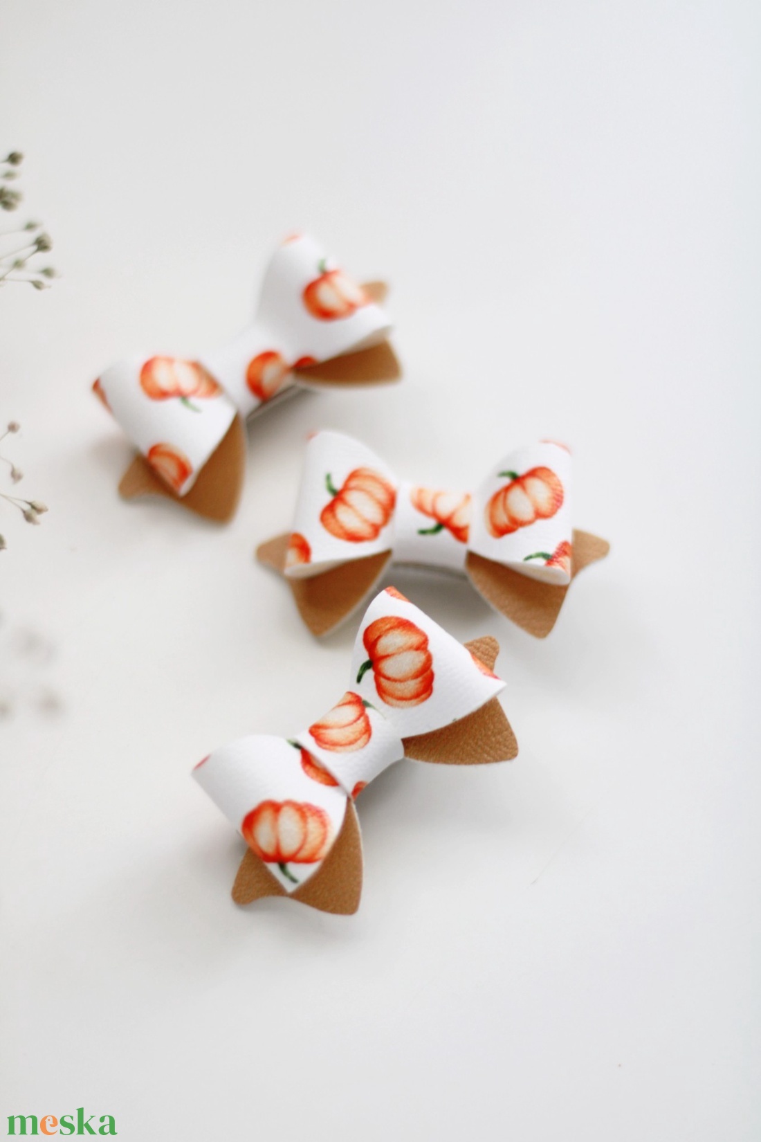 Tök mini hajcsat, hajcsat - ruha & divat - hajdísz & hajcsat - hajcsat & hajtű - Meska.hu