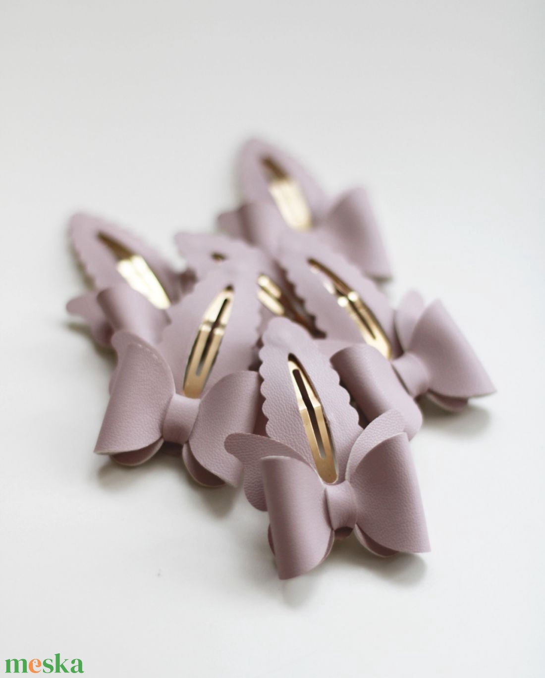 Lila pillangós csitcsat, gyerek hajcsat, hajcsat - ruha & divat - hajdísz & hajcsat - hajcsat & hajtű - Meska.hu