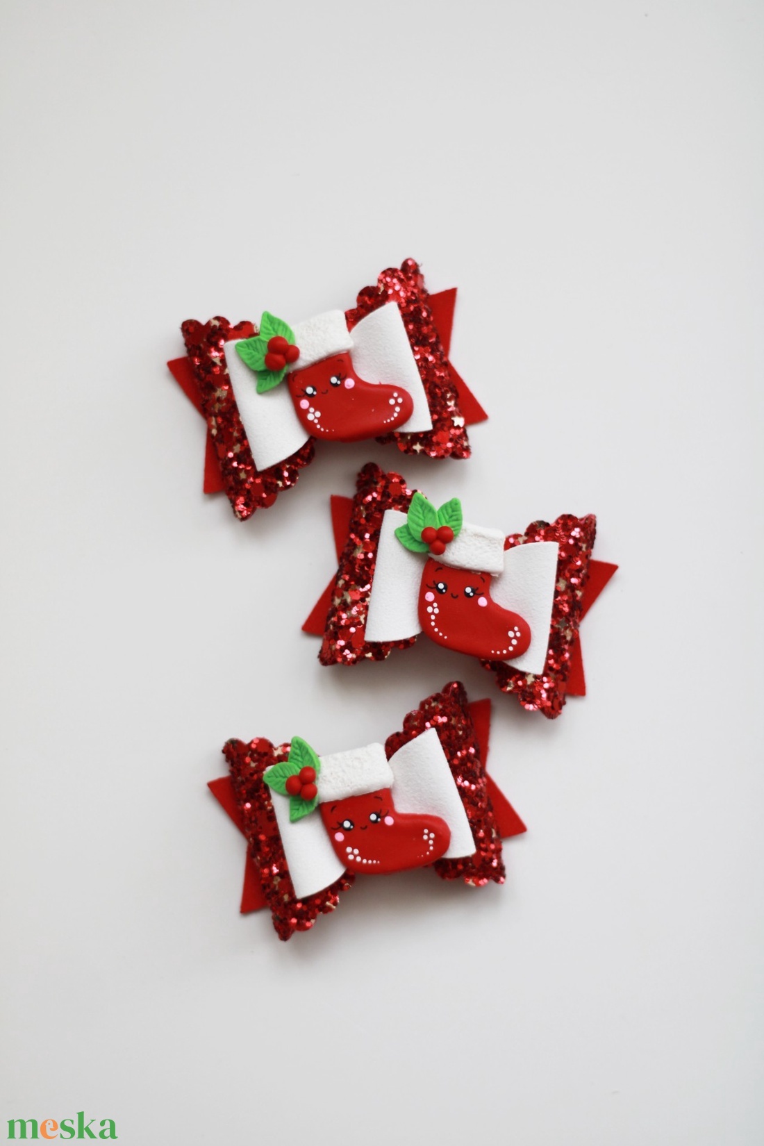 Karácsonyi csizmás hajcsat, gyerek hajcsat, hajcsat - ruha & divat - hajdísz & hajcsat - hajcsat & hajtű - Meska.hu