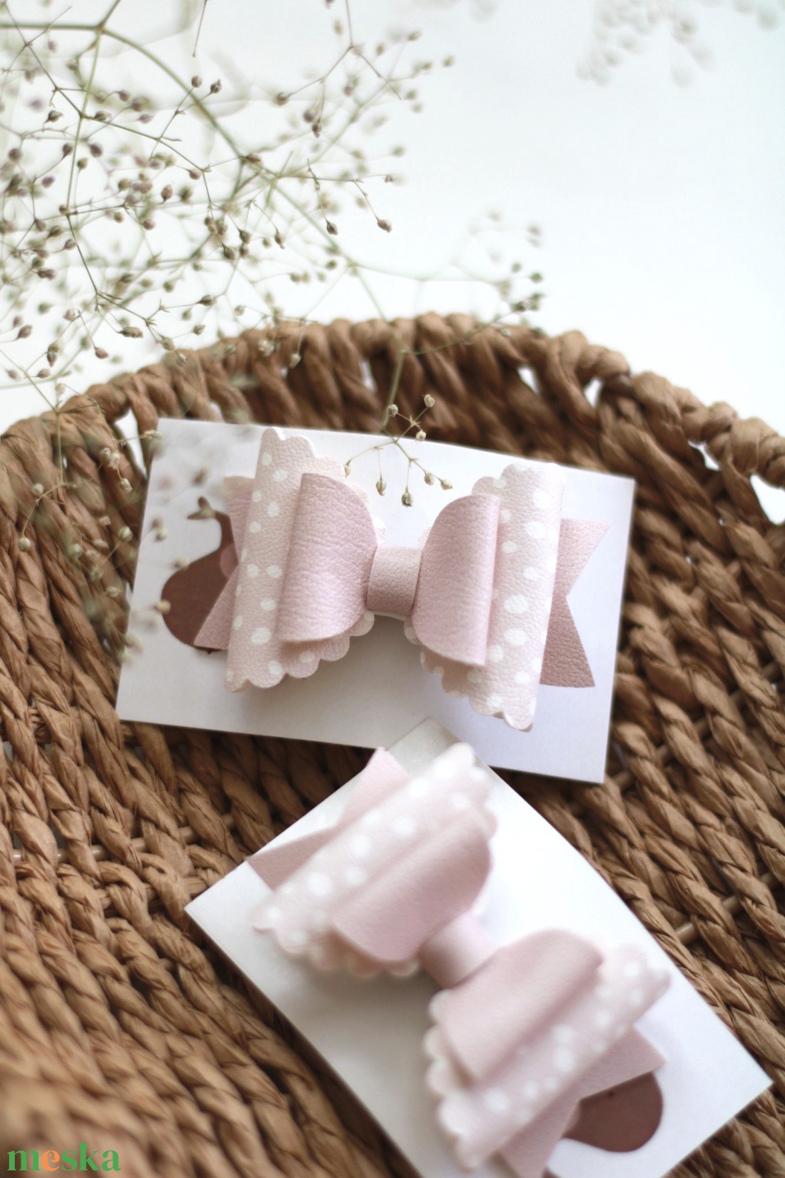 Rózsaszín pöttyös  hajcsat - ruha & divat - hajdísz & hajcsat - hajcsat & hajtű - Meska.hu