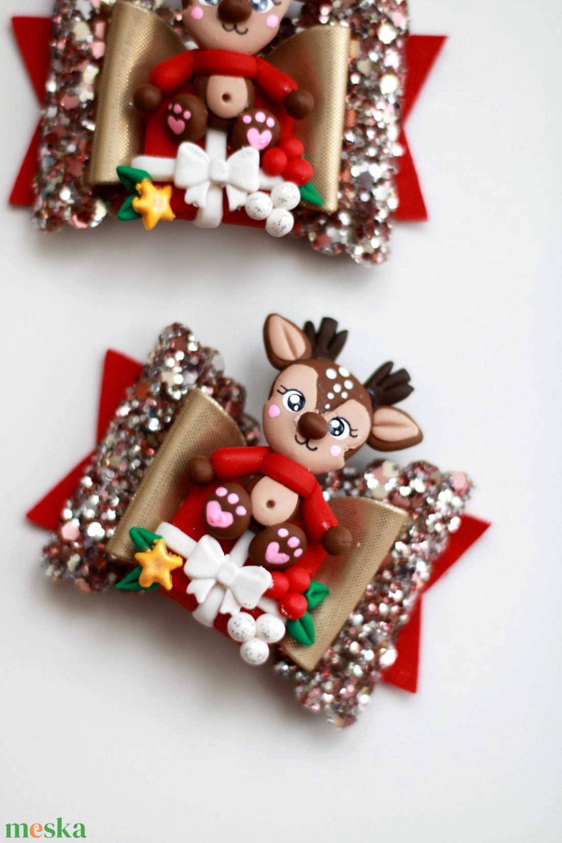 Rénszarvas ajándékkal hajcsat - ruha & divat - hajdísz & hajcsat - hajcsat & hajtű - Meska.hu