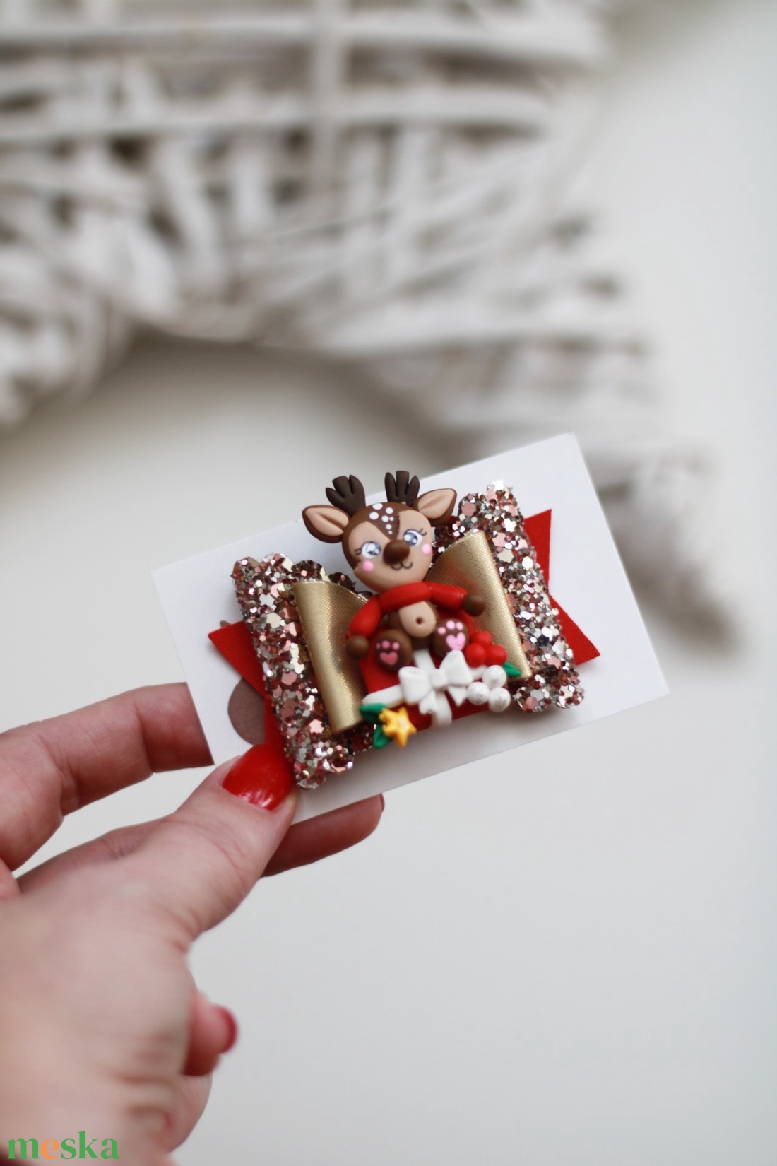 Rénszarvas ajándékkal hajcsat - ruha & divat - hajdísz & hajcsat - hajcsat & hajtű - Meska.hu