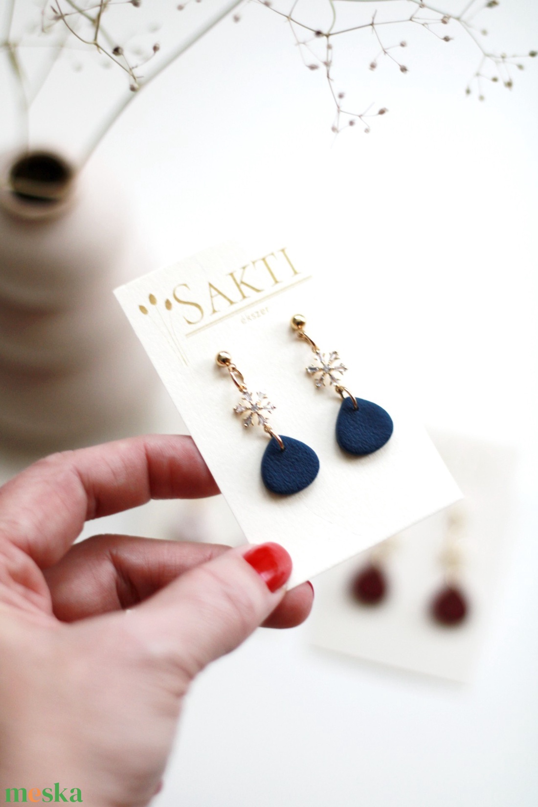 Kék, hópihés fülbevaló, függő fülbevaló - ékszer - fülbevaló - lógó fülbevaló - Meska.hu