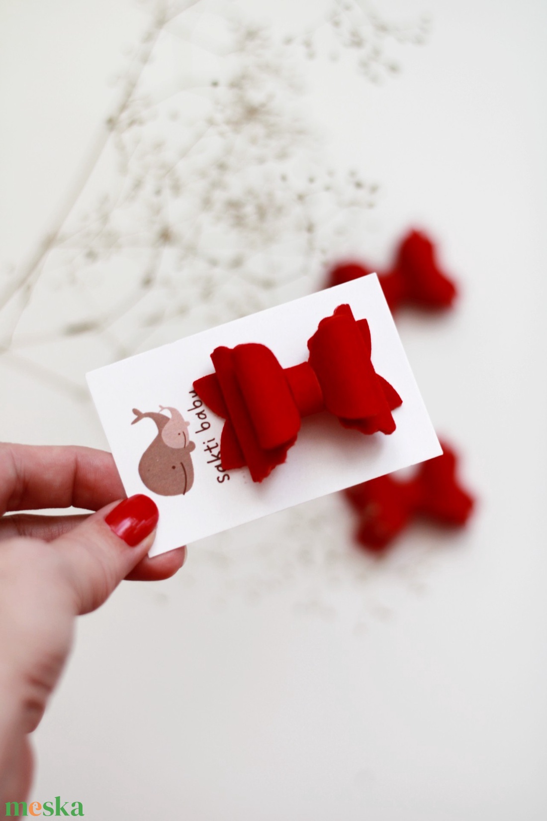 Piros bársony hajcsat - ruha & divat - hajdísz & hajcsat - hajcsat & hajtű - Meska.hu