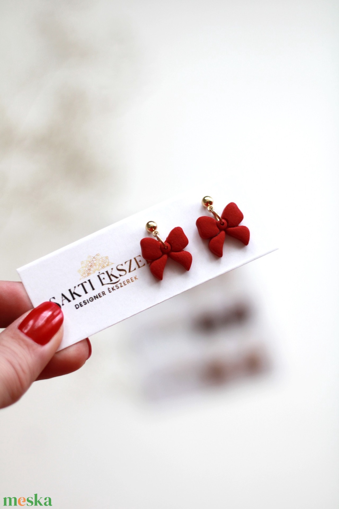 Pici piros masni fülbevaló - ékszer - fülbevaló - pötty fülbevaló - Meska.hu
