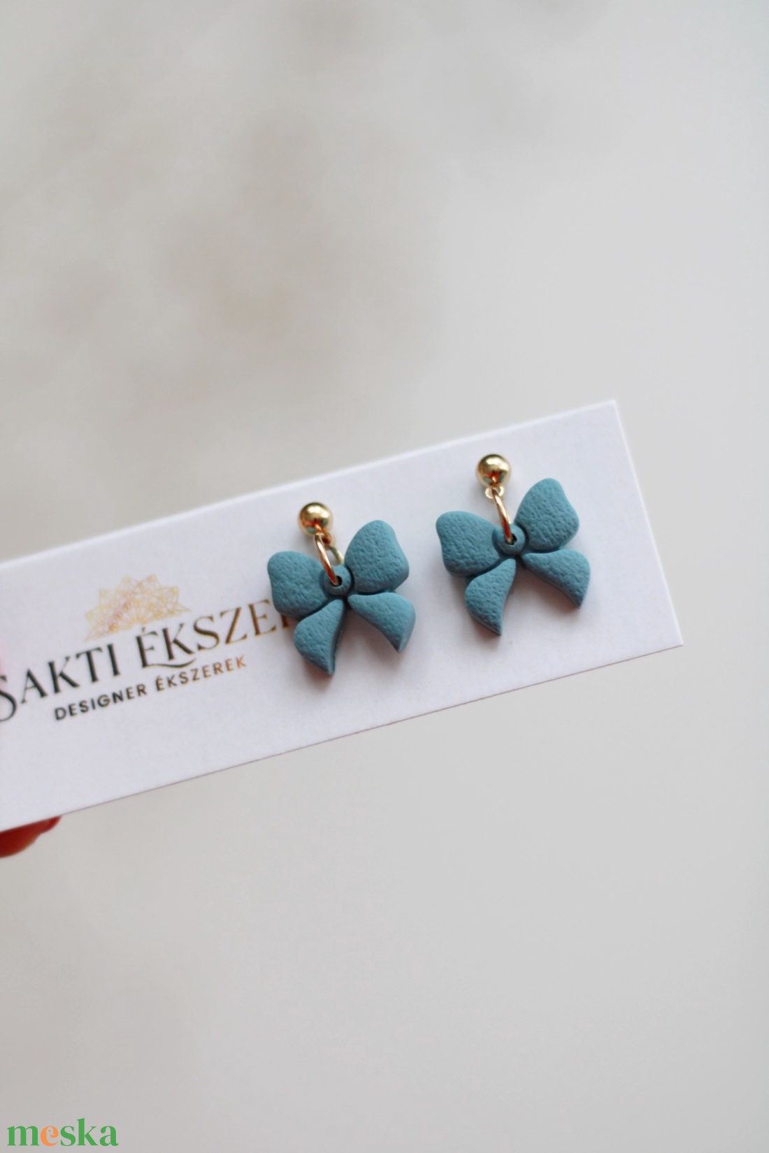 Pici teal masni fülbevaló - ékszer - fülbevaló - pötty fülbevaló - Meska.hu