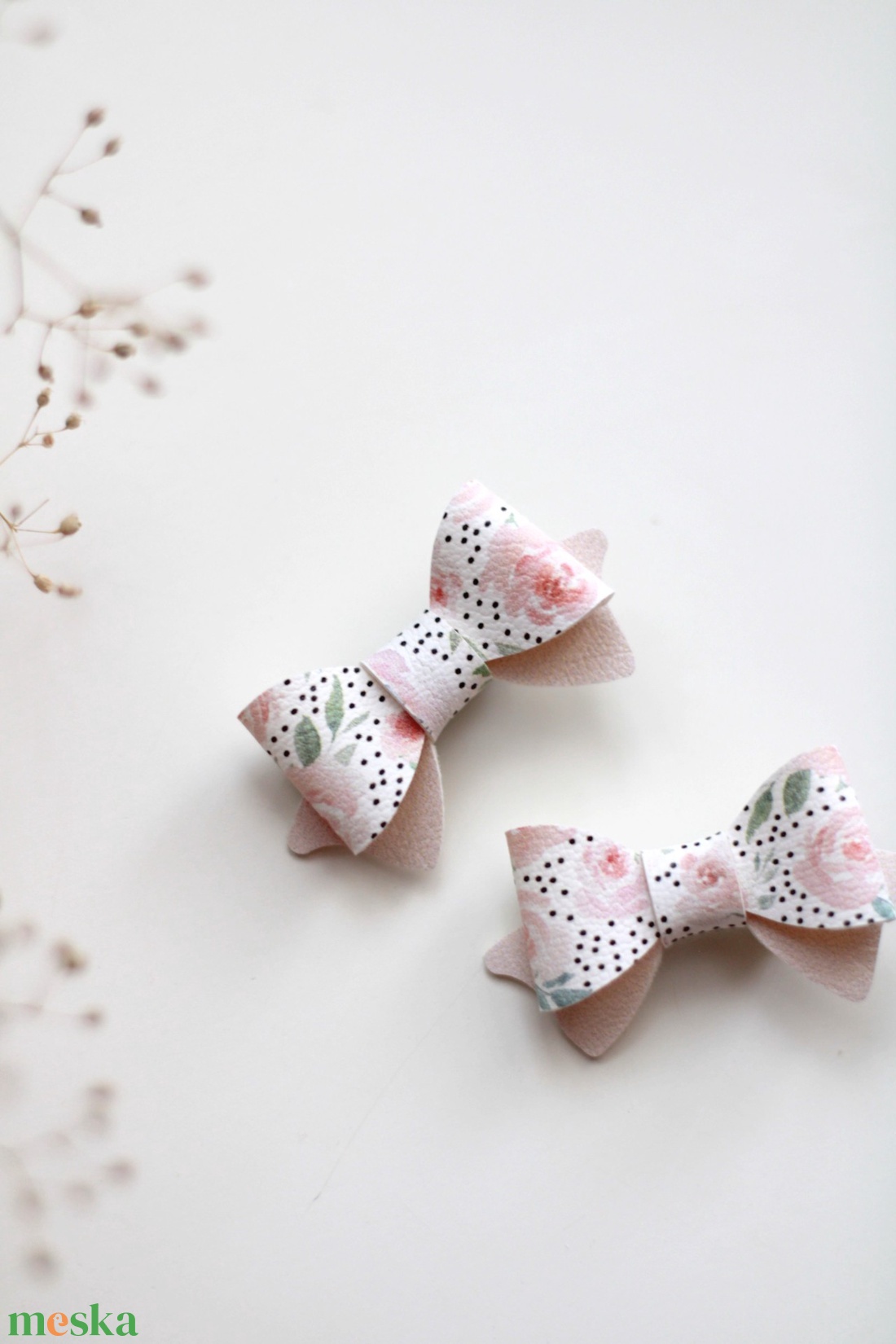 Pöttyös virágos mini hajcsat - ruha & divat - hajdísz & hajcsat - hajcsat & hajtű - Meska.hu