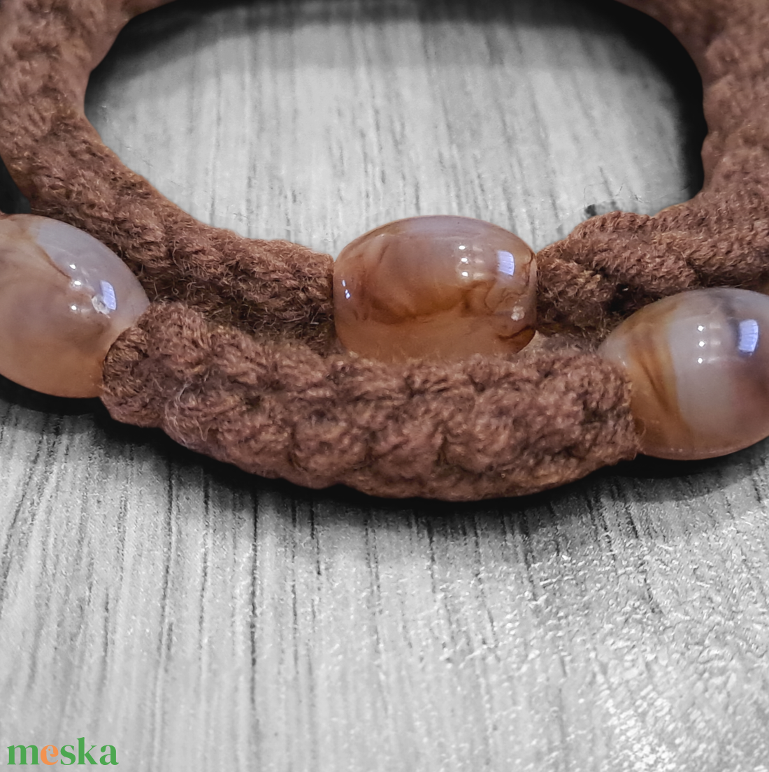 Barna horgolt karkötő  3 gyönggyel - ékszer - karkötő - gyöngyös karkötő - Meska.hu