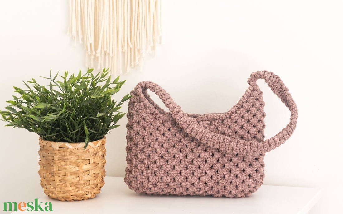 Mályva / szürkéslila makramé hobo kistáska/ minibag, válltáska - táska & tok - kézitáska & válltáska - válltáska - Meska.hu
