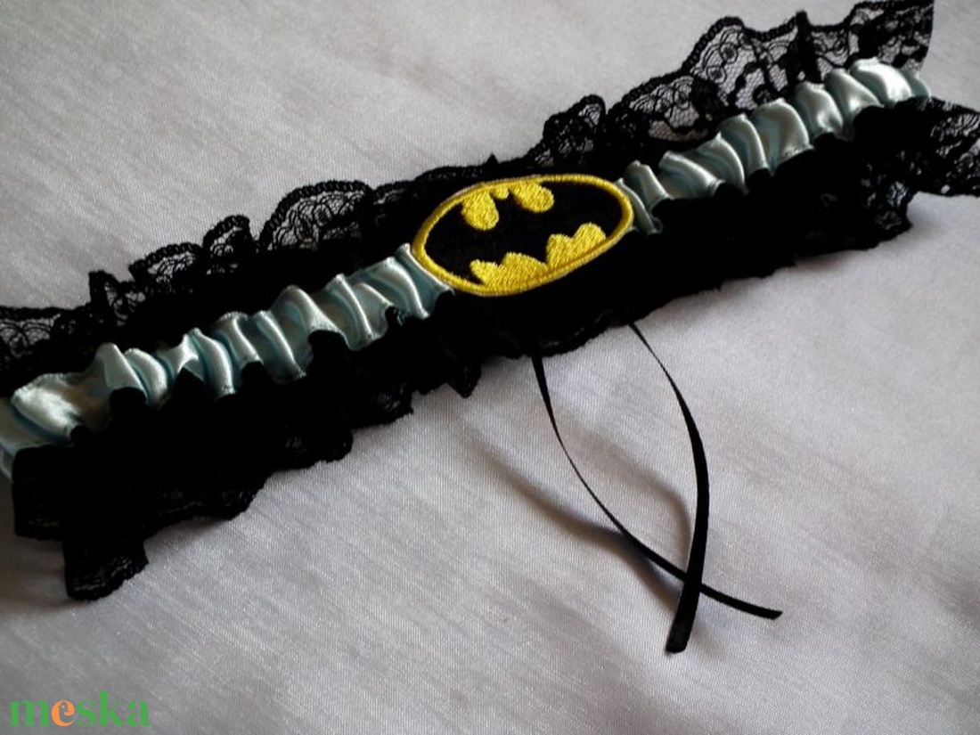 Batman combcsipke, legényfogó- -világoskék - esküvő - kiegészítők - harisnyatartó & valami kék - Meska.hu Batman combcsipke, legényfogó- -világoskék - esküvő - kiegészítők - harisnyatartó & valami kék - Meska.hu
