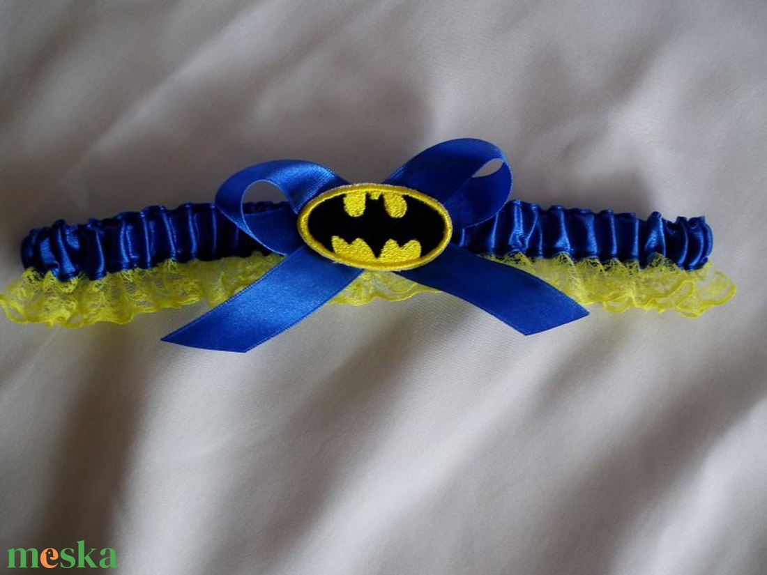 Batman királykék szatén combcsipke - esküvő - kiegészítők - harisnyatartó & valami kék - Meska.hu