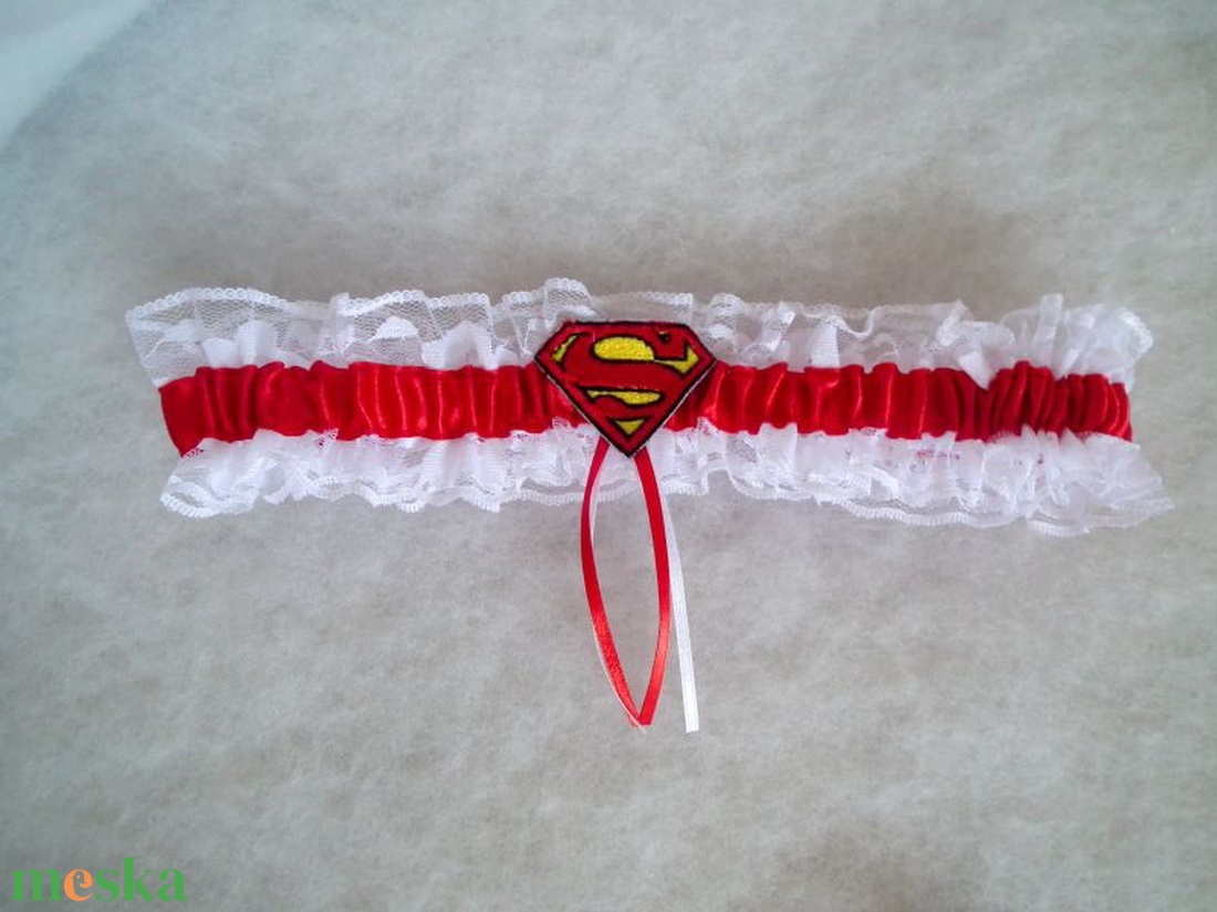 Superman combcsipke, legényfogó - esküvő - kiegészítők - harisnyatartó & valami kék - Meska.hu Superman combcsipke, legényfogó - esküvő - kiegészítők - harisnyatartó & valami kék - Meska.hu