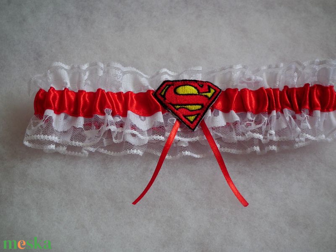 Superman combcsipke, legényfogó - esküvő - kiegészítők - harisnyatartó & valami kék - Meska.hu Superman combcsipke, legényfogó - esküvő - kiegészítők - harisnyatartó & valami kék - Meska.hu